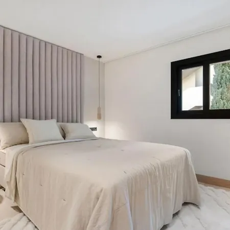 Vista Penthouse Duplex With Terrace Marbella